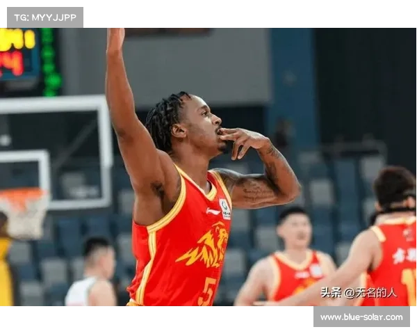 布朗关键时刻的精彩发挥如何助力广厦逆转胜局